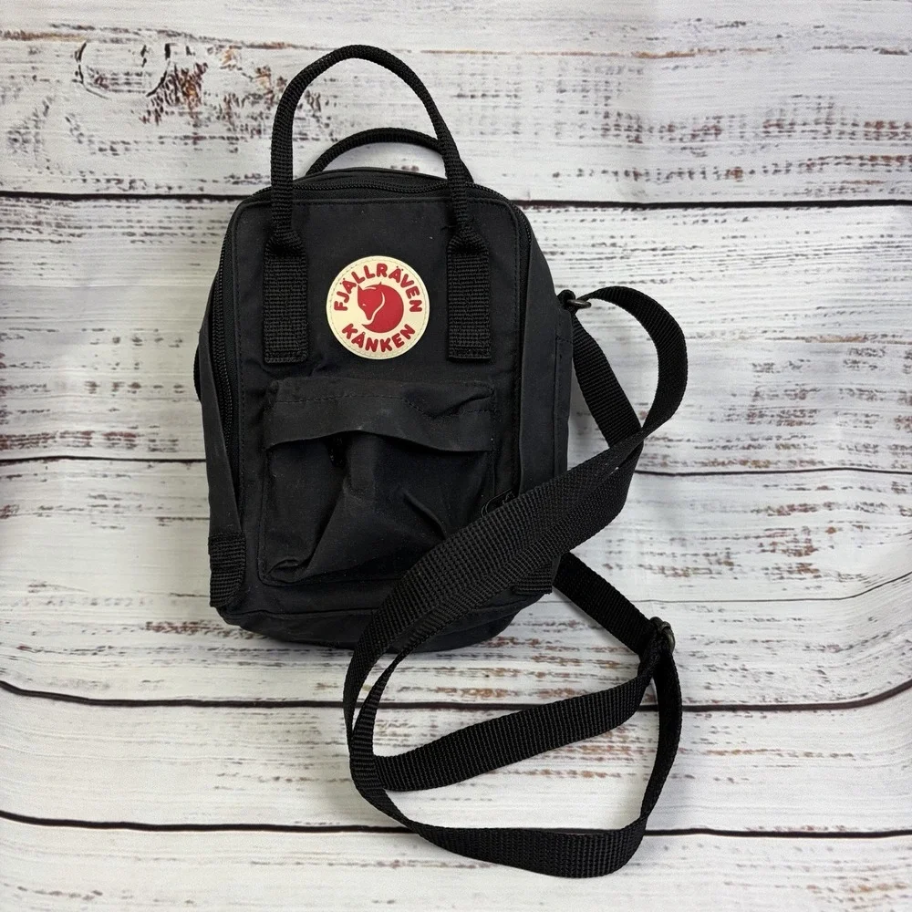 FjallRaven Kanken Sling Shoulder Bag Purse (Black) F23797 - Picture 2 of 10